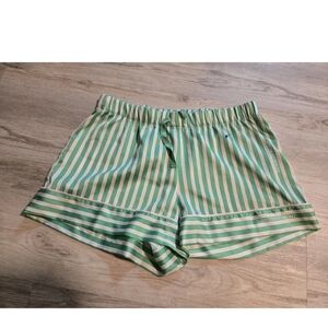 Victoria’s Secret Sleep Shorts Women’s S Green Stripes , Lightweight